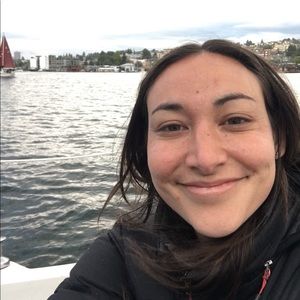 Meet your Posher, Holly